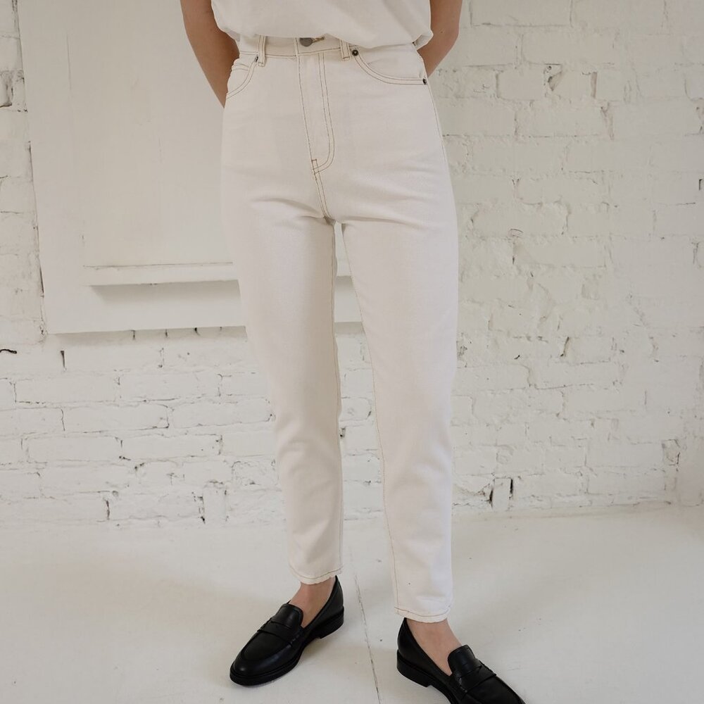 Dr. Denim High-waisted Nora Jean in Light Ecru - Size 24